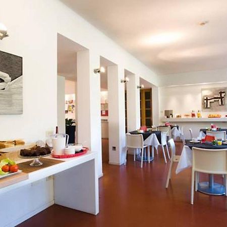 Hotel La Selva 卡莱扎诺 外观 照片