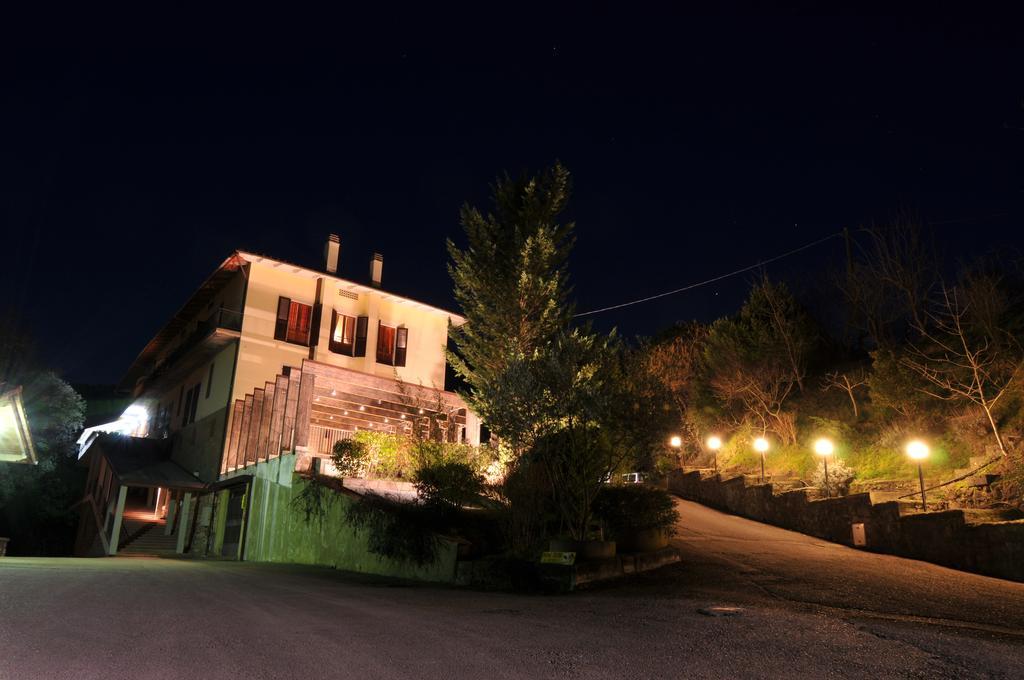 Hotel La Selva 卡莱扎诺 外观 照片